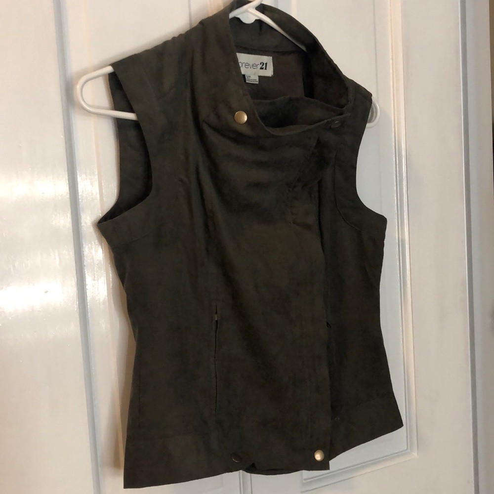 Forever 21 army green faux suede vest